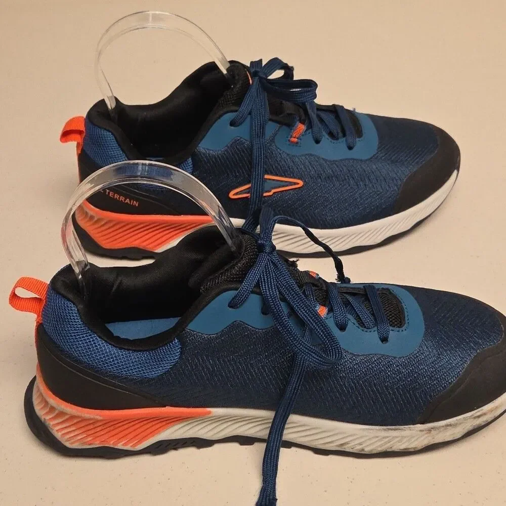 AVIA Boys Sneakers Size 6 or Womens Size 8 All Terrain Running Shoes - Picture 11 of 13